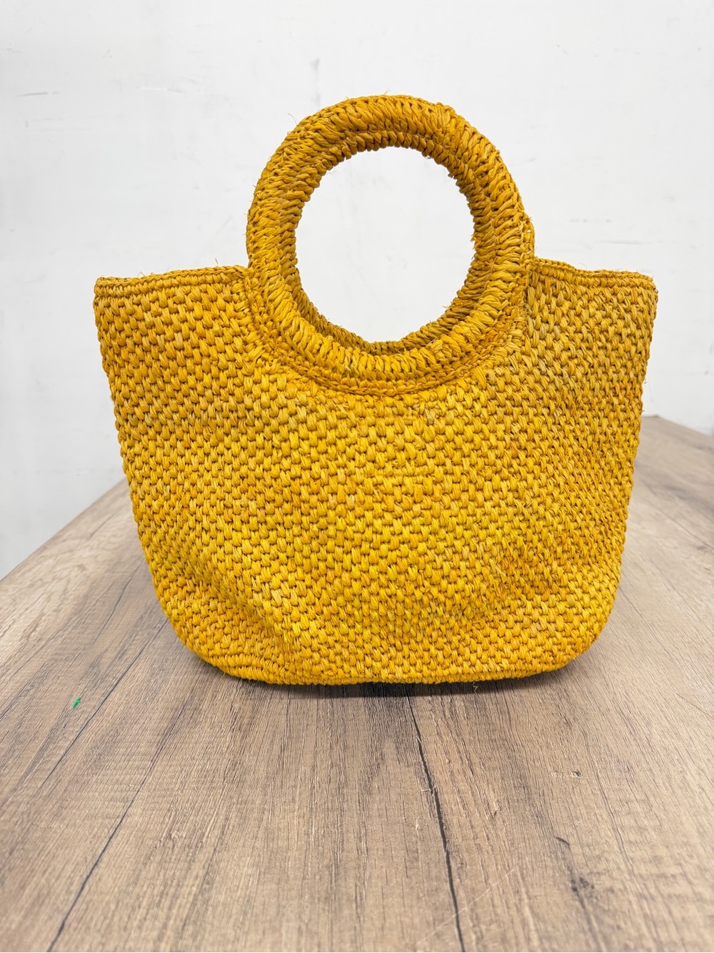 Mar y‎ Sol bag Handwoven Round-Handle Tote in Mustard